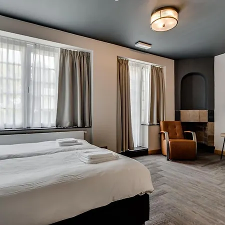 Domaine Des Officiers