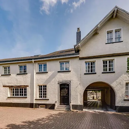 Domaine Des Officiers *