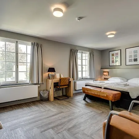 Bed & Breakfast Domaine Des Officiers